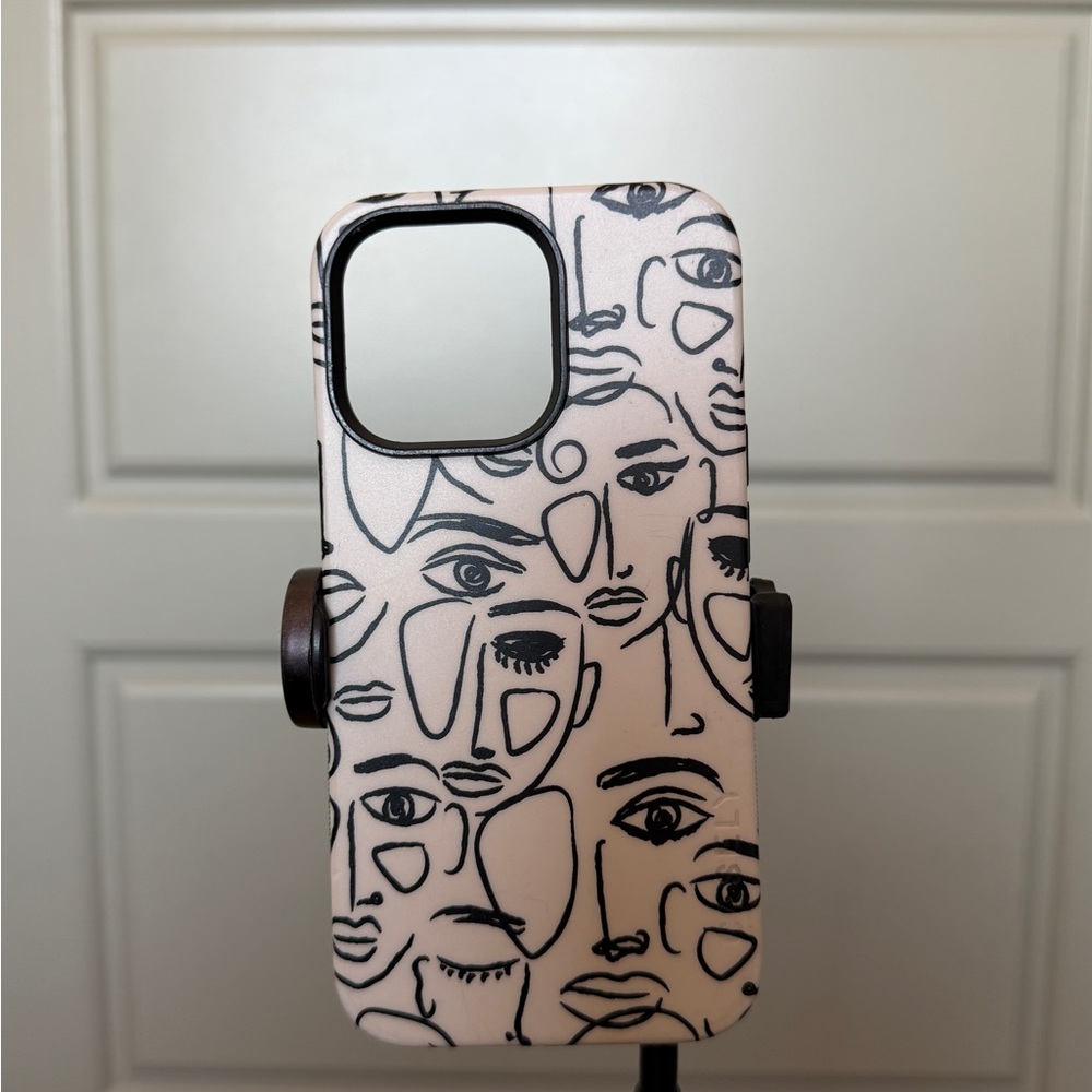 Abstract Face Design iPhone 13 Pro Case - Black and Cream
